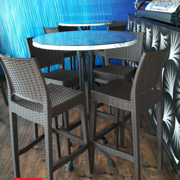Furniture Installation at Sushitto