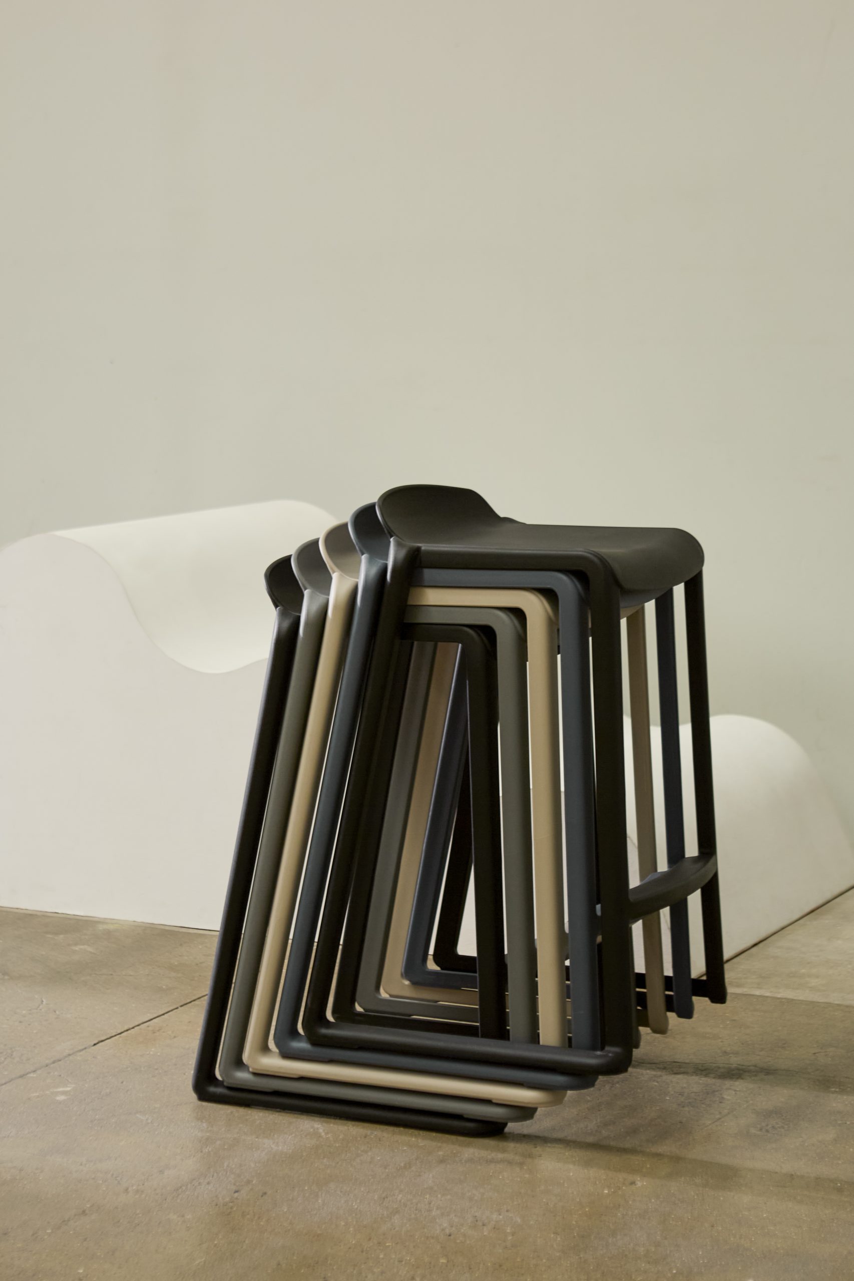 Postura+ One Piece Low Back Stool - Image 2