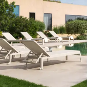 POOL LOUNGERS