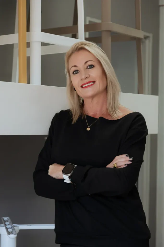 Mari Victor